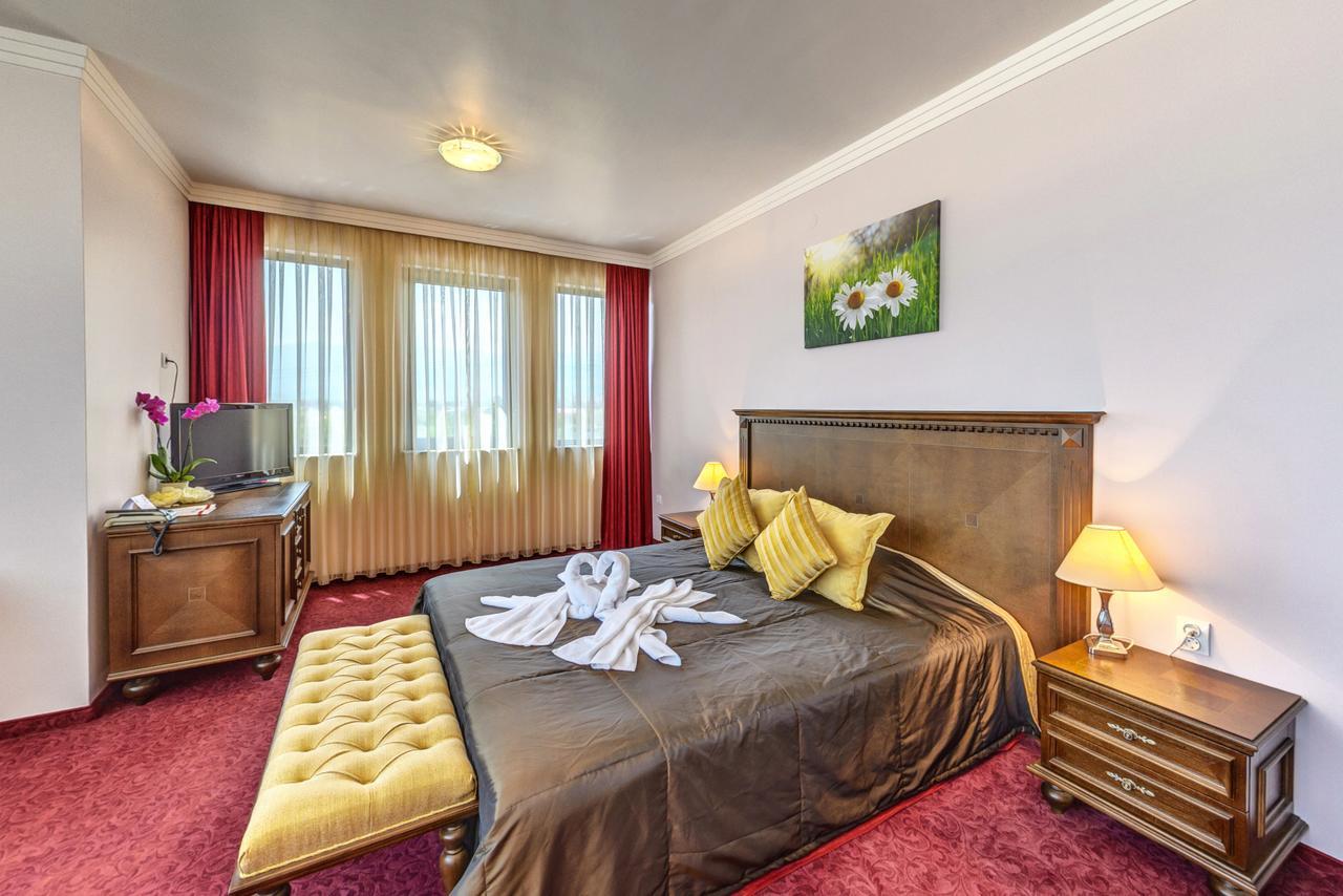 פלובדיב Hotel Chiirite מראה חיצוני תמונה